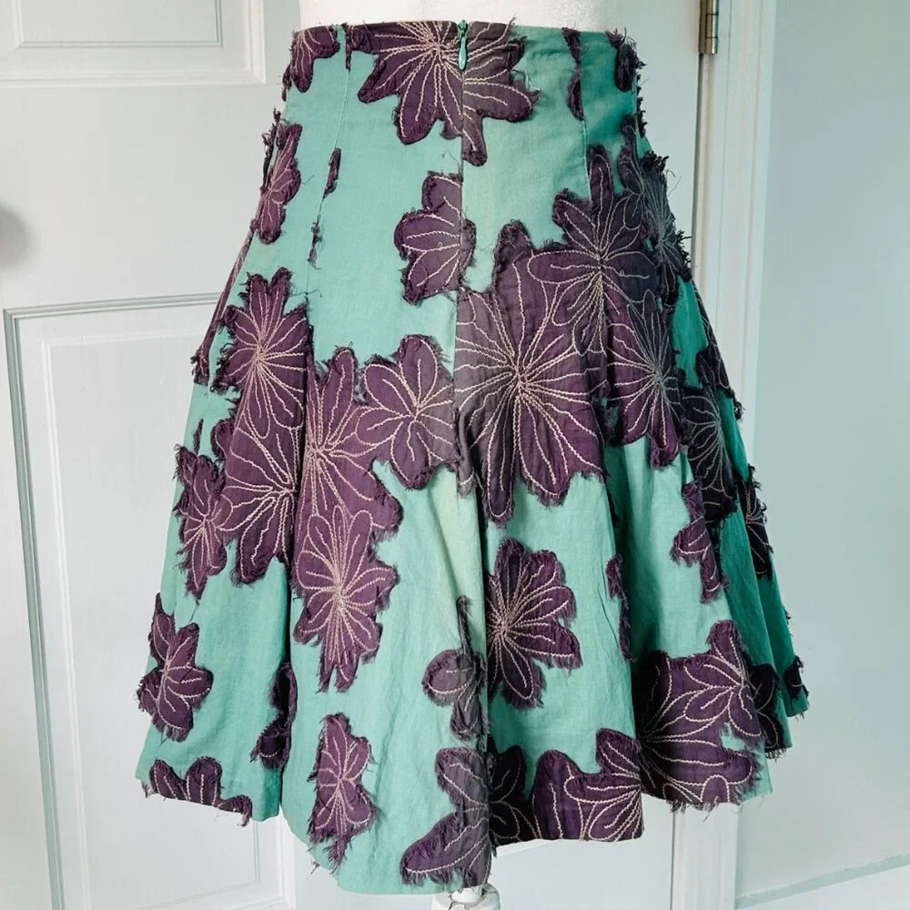 TIBI Cottagecore Inspired Cotton Aline Skirt with Floral Applique (size 2) - Picture 3 of 11
